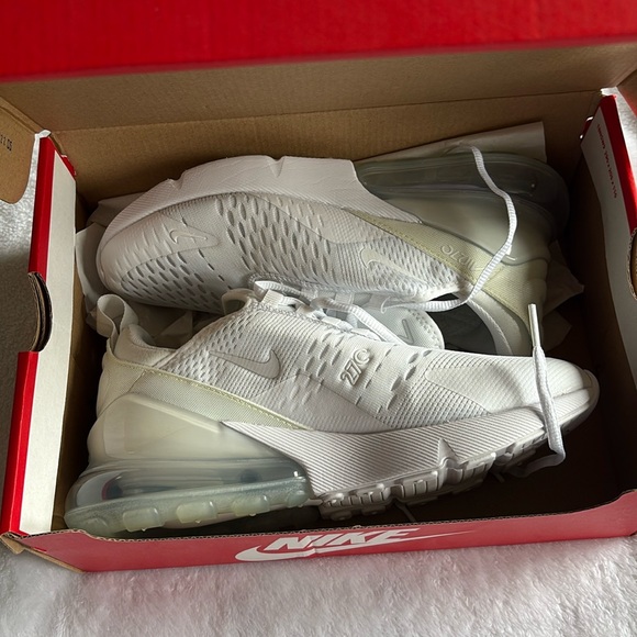 Nike Shoes - Nike Air Max 270 GS in White and Silver